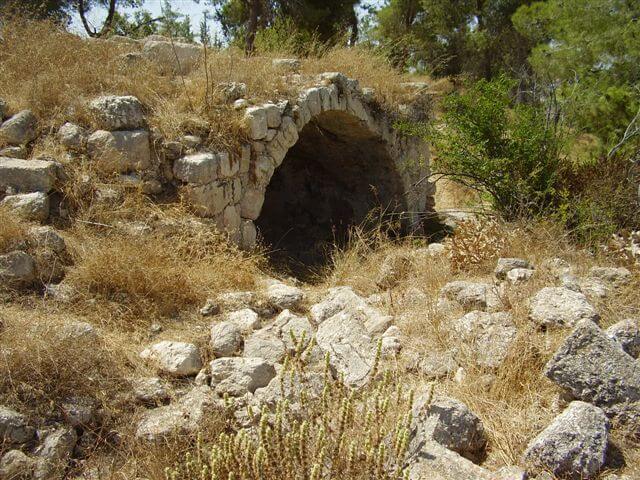 Archäologie Israel Höhle Adulam